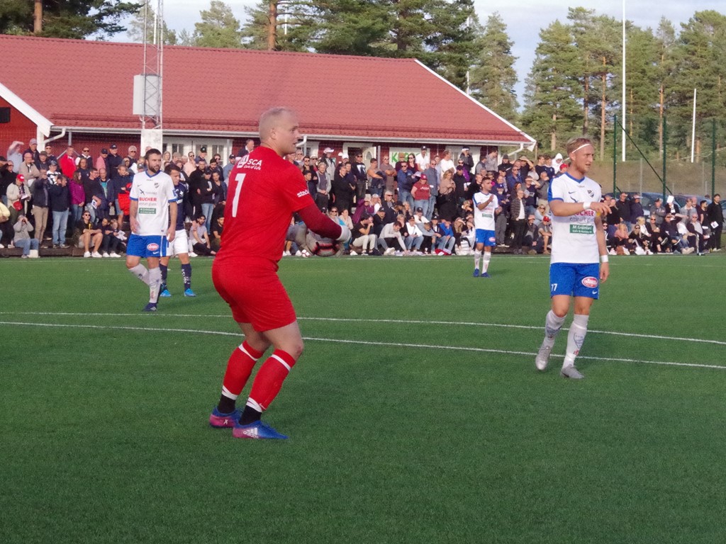 Christofer Högbom hade en hel del att stå i förra gången han mötte allsvenska IFK Norrköping, här i IFK Timrås målvaktsdress. Nu får han chansen till revansch då hans nya klubb ställs mot just IFK Norrköping i Svenska Cupens andra omgång. Foto: Pia Skogman, Lokalfotbollen.nu.