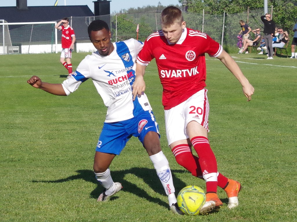 Svartvik och IFK Timrå slåss för tredje året på raken om seriesegern. Först i sexan, ifjol i femman och i år i fyran. Foto: Pia Skogman, Lokalfotbollen.nu.