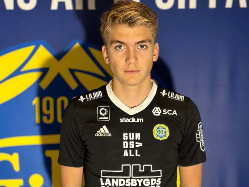 Målvaktstalangen Jakob Jäger Röding fick göra debut i Superettan.