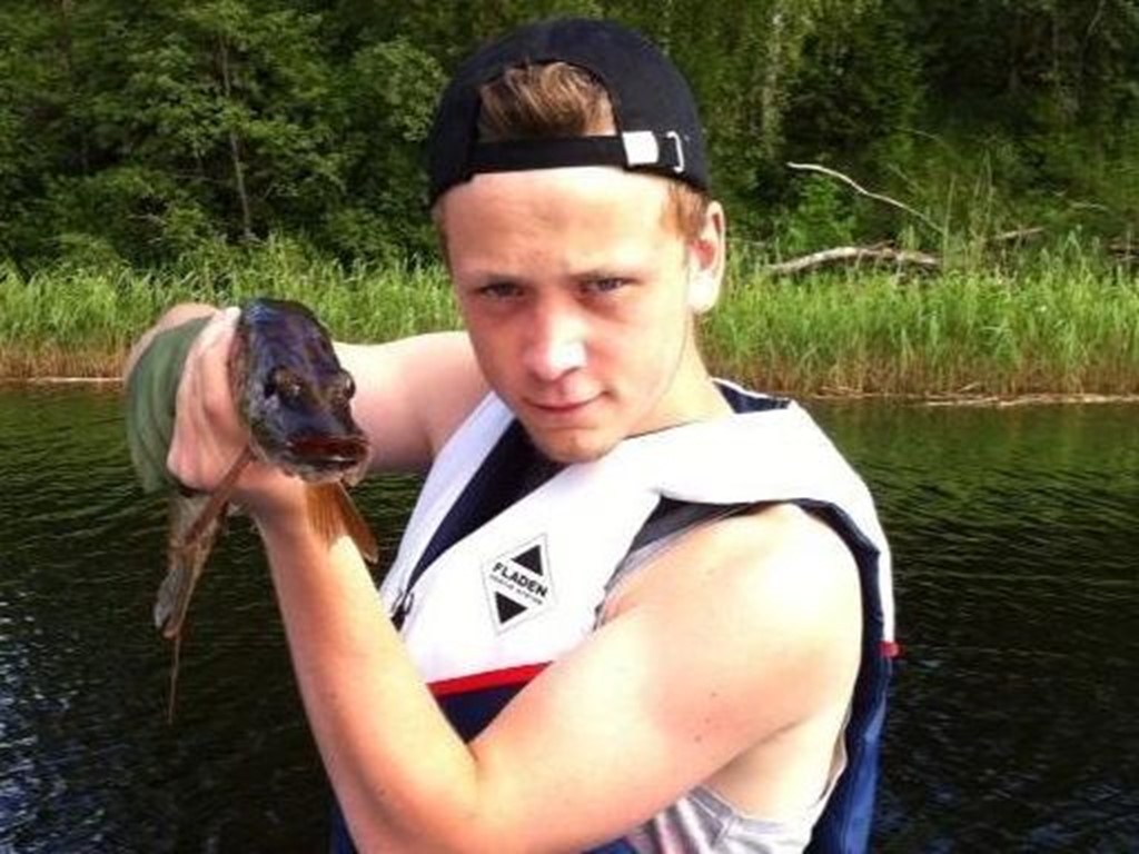 Storfiskaren Simon Nyberg (bilden) och Henrik Göthe har nappat på erbjudandet för spel i Nedansjö i år.