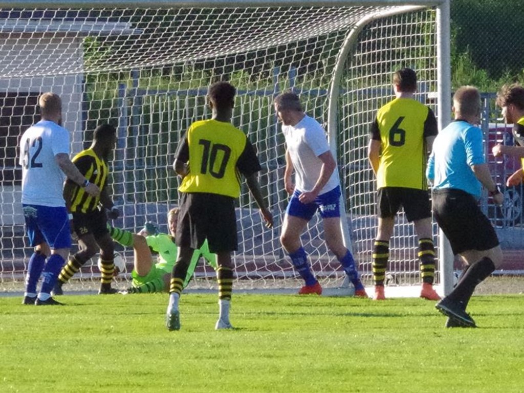 IFK Sundsvall gör 2-0 mot Kuben ifjol men "Tigerränderna" kom tillbaka och tog poäng. Hur kommer det att gå i år lagen emellan? Arkivfoto: Pia Skogman, Lokalfotbollen.nu.