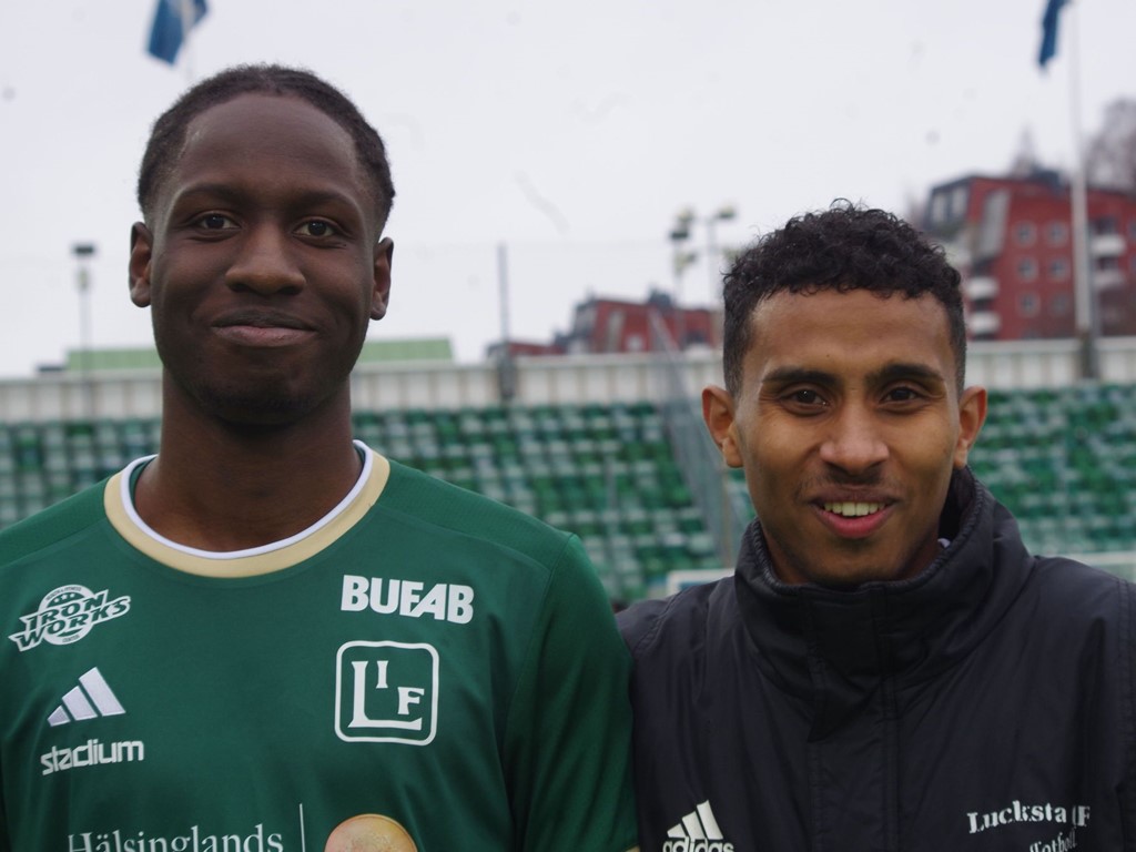 Luckstas premiärskyttar Abdulie Turay och Bassim Nassir i närbild. Foto: Pia Skogman, Lokalfotbollen.nu.