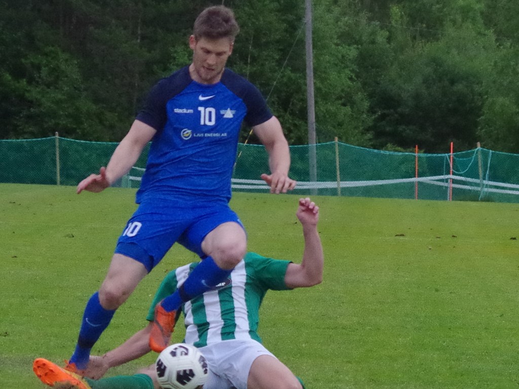 Oskar Nordlund leder skytteligan i Medelpadsallsvenskan med 19 gjorda mål. Foto: Pia Skogman, Lokalfotbollen.nu.
