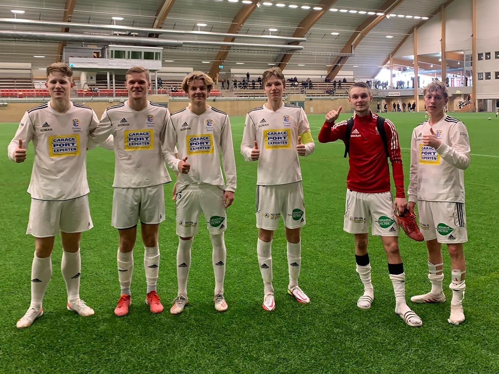 Selångers målgörare mot Kovland, fr v. Från vänster Pontus Lundqvist (2), Gustav ”Salle” Salomonsson, Helmer Bergström, Anders Frisendahl, Albin Palmlöf (3) samt Jonas Öhman. Foto: Jesper Hellström.