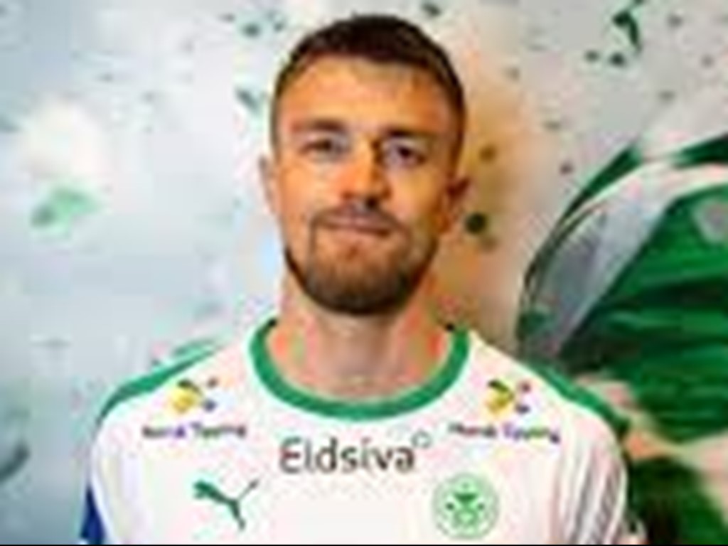 Rasmus Lindqvist i förra klubben HamKams tröja.