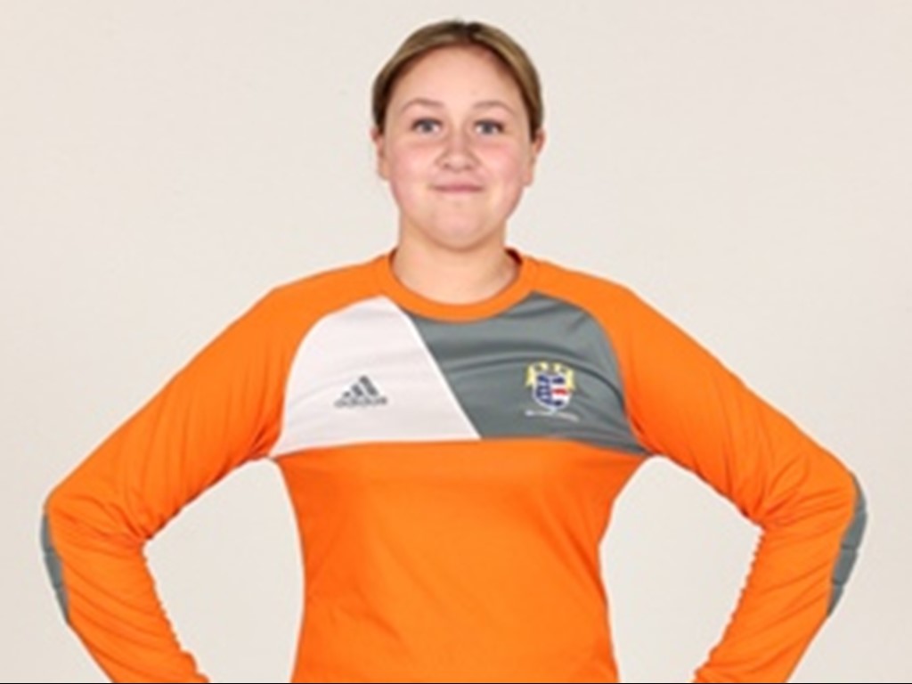 Selånger lånade ut sin 15-åriga U-lagsmålvakt Julia Falberg till Timrå och trots tre insläppta skötte hon sig förträffligt.