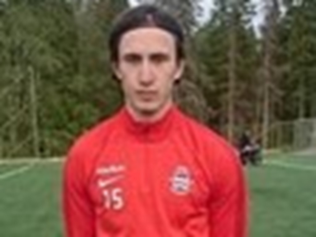 Wingbacken Musa Angayeva svarade för ett av Stödes tre mål mot Bergnäset.