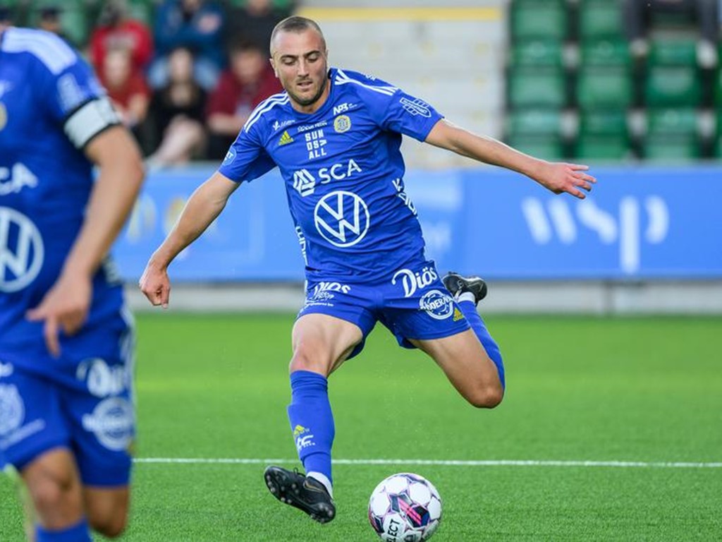 GIF Sundsvalls vänsterback blir troligen borta resten av säsongen på grund av en korsbandsskada i knät. Foto; Nils Jakobsson, Bildbyrån.